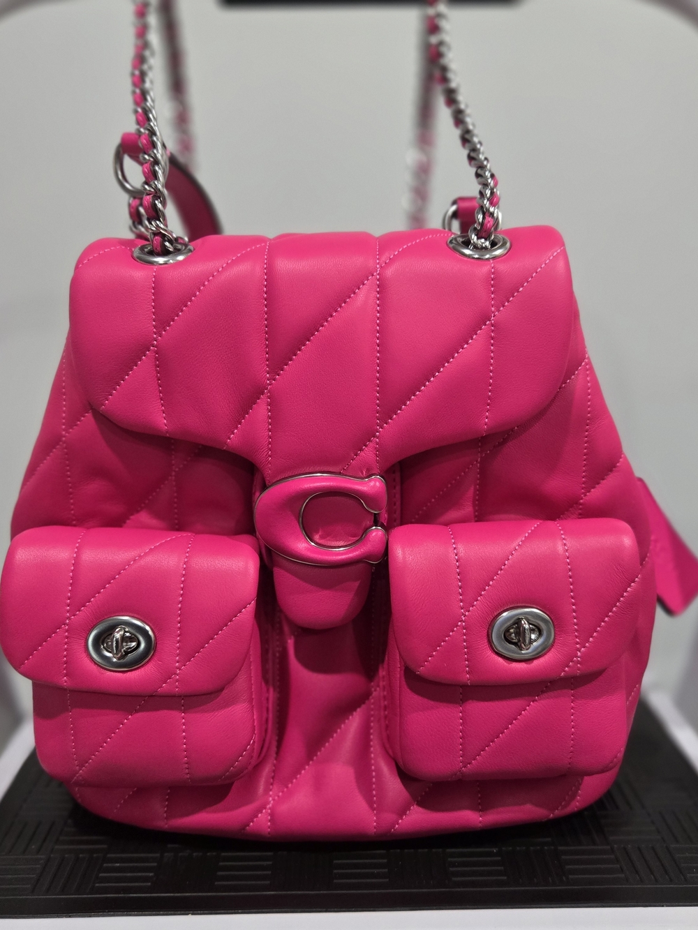 Coach Pillow Tabby Backpack Purse Bag Dragonfruit Quilted Leather CU077 Turnlock